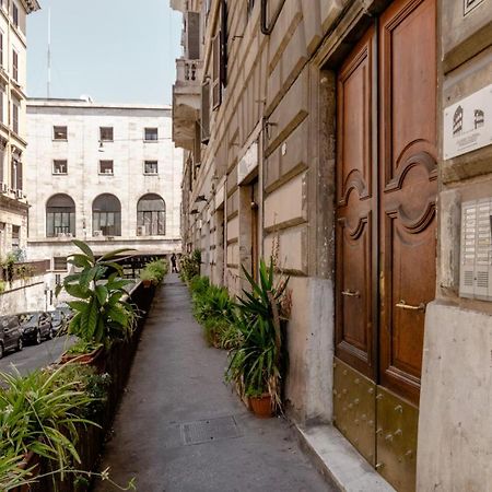 4-Bdr Apt Among Colosseum&Termini 10-People Leilighet Roma Eksteriør bilde